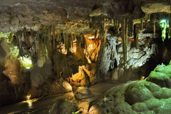 6 Most Popular Caves Of Meghalaya